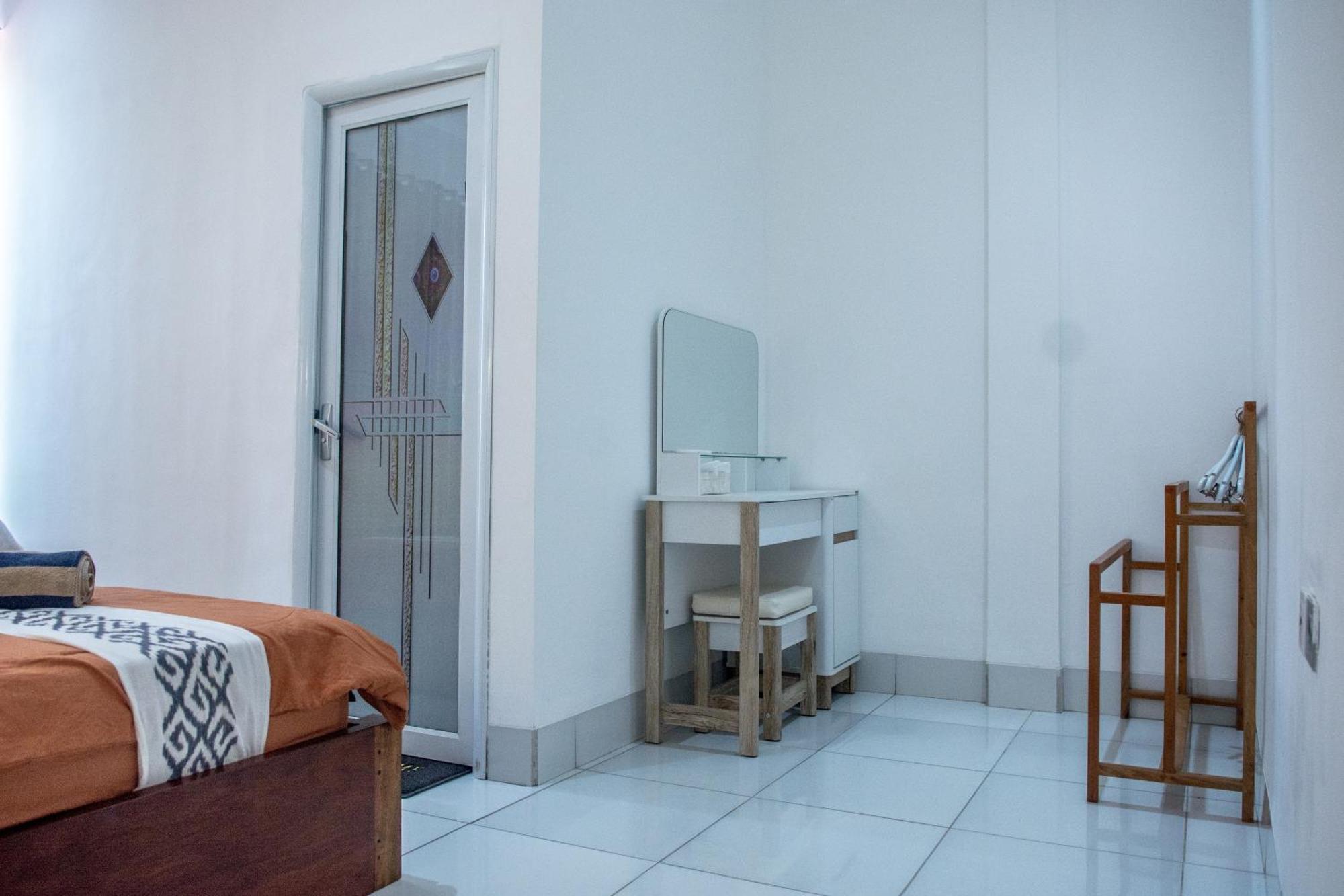 Turtle House Lombok Hotel Kuta  Екстериор снимка